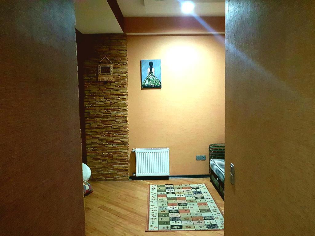 Apartment On Mirqasimov St.29 바쿠 외부 사진